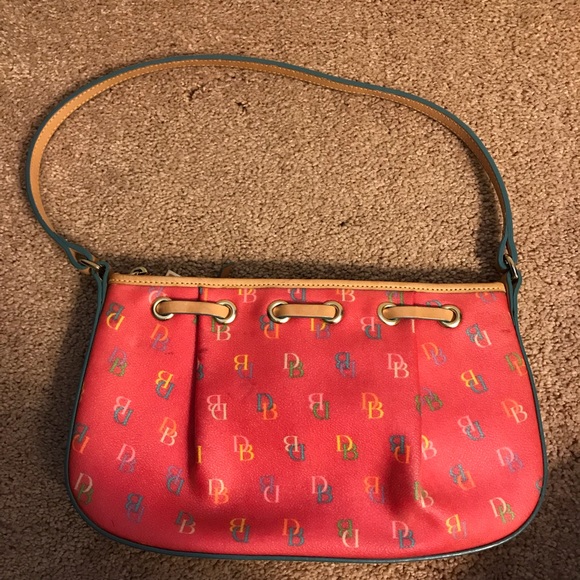 AUTHENTIC, Hard to find, Dooney & Burke hearts bag - Picture 5 of 8